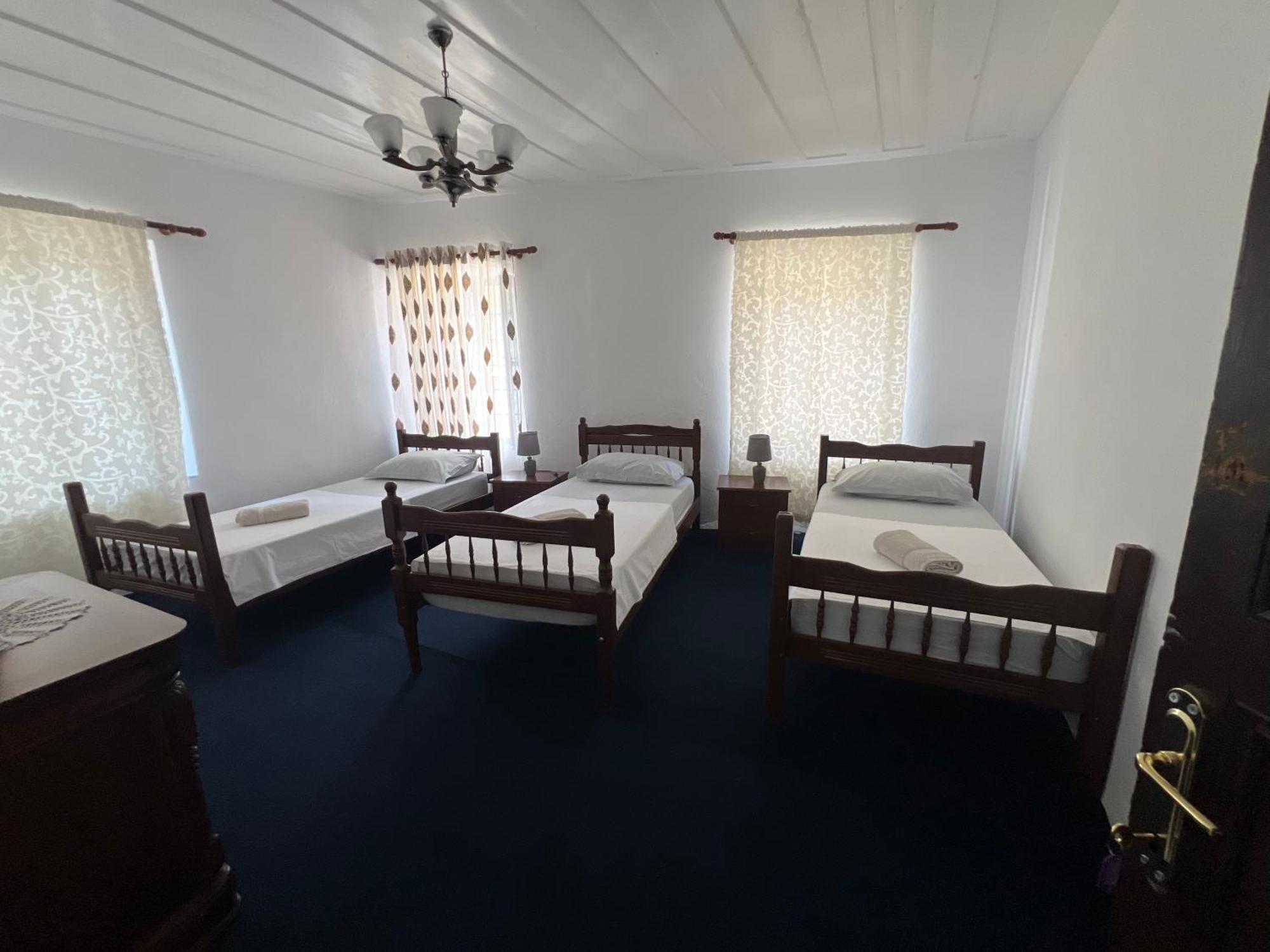 Onetwosleep Guesthouse Shkodër Exteriér fotografie
